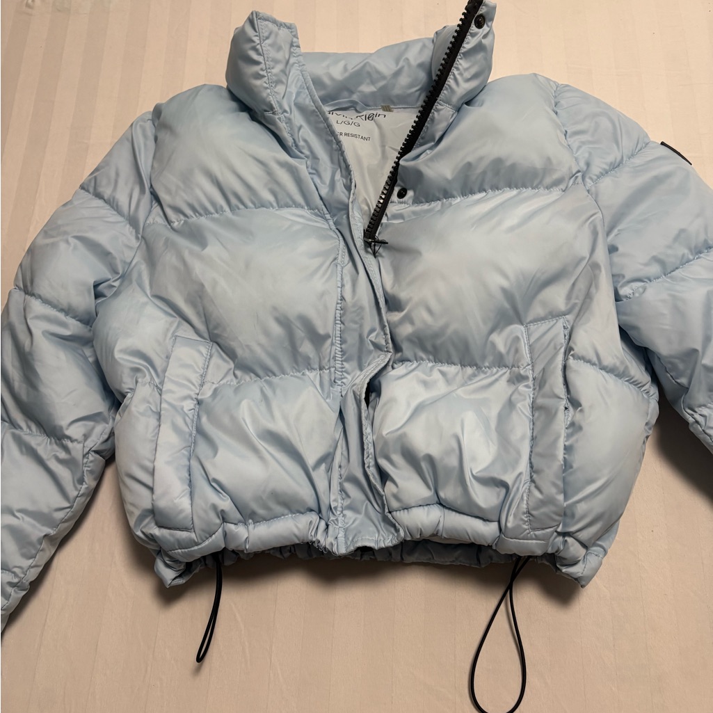 Calvin Klein Light Blue Puffer Jacket (Size Large)